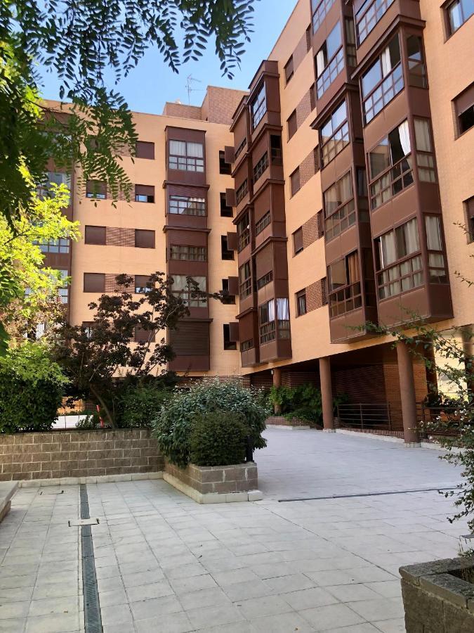 Apartamento Wanda Airport Ifema Madri Exterior foto